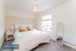 Bedroom- click for photo gallery